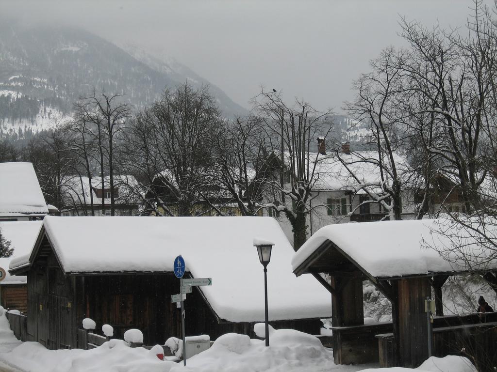 Gaestehaus Nicole Garmisch-Partenkirchen Exterior photo